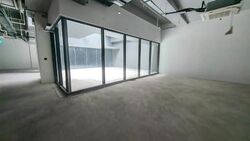 Penrose (D14), Retail #613315971